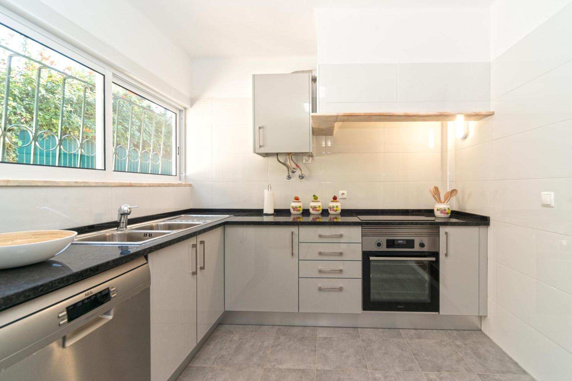 4-Bedroom House In Cascais, Near Guincho Beach Exteriör bild