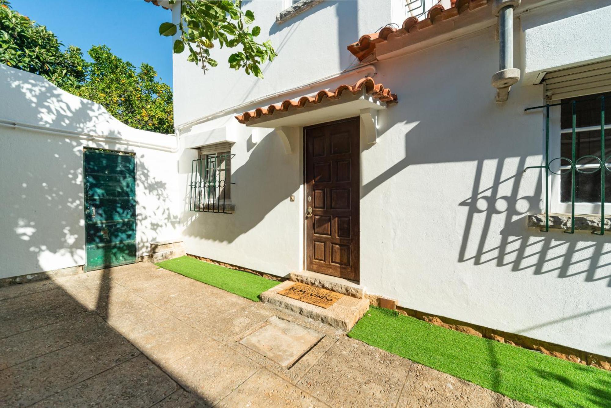 4-Bedroom House In Cascais, Near Guincho Beach Exteriör bild